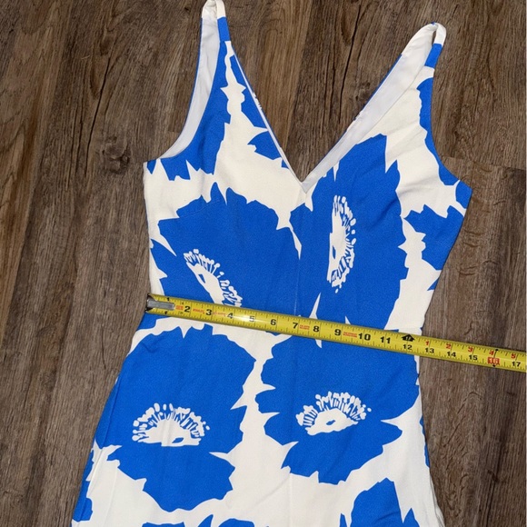 Milly • Dashielle Pop Floral Asymmetrical Dress - Picture 8 of 16